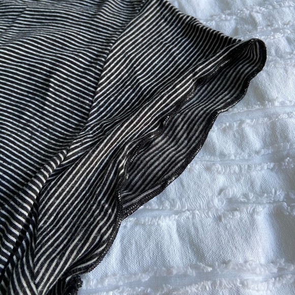 American Eagle Striped Soft Boxy Tee - Picture 2 of 5